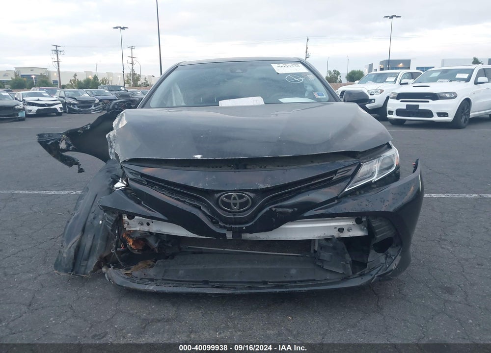 2018 TOYOTA CAMRY LE VIN: JTNB11HK4J3017655