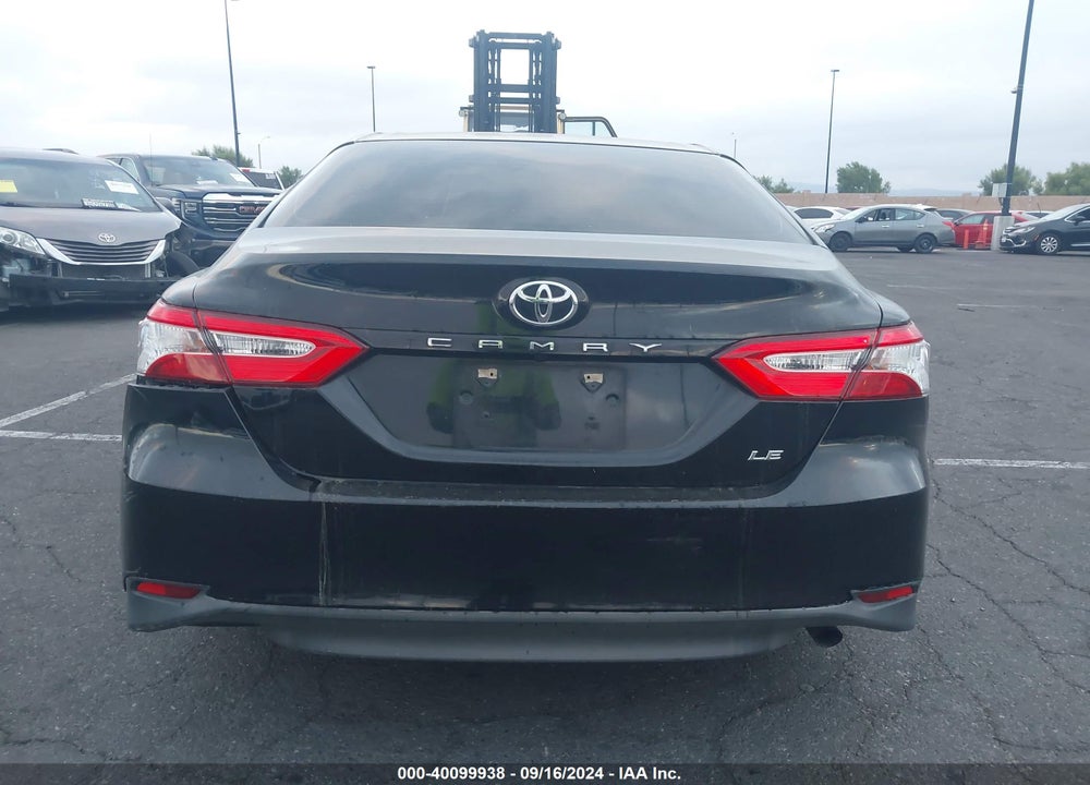 2018 TOYOTA CAMRY LE VIN: JTNB11HK4J3017655
