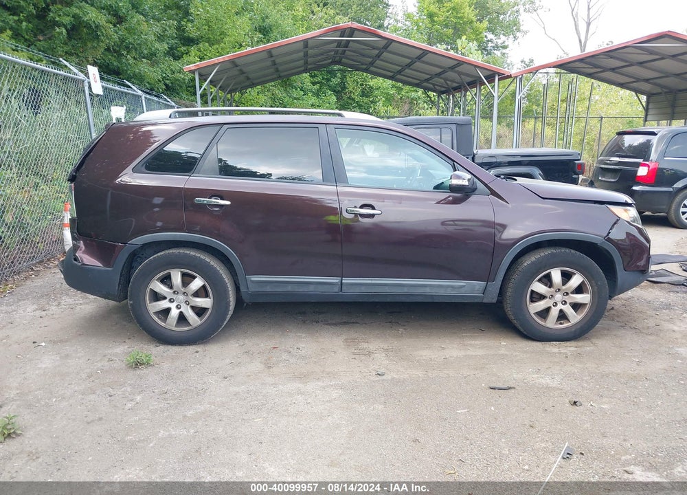 2011 KIA SORENTO LX VIN: 5XYKT3A1XBG099416