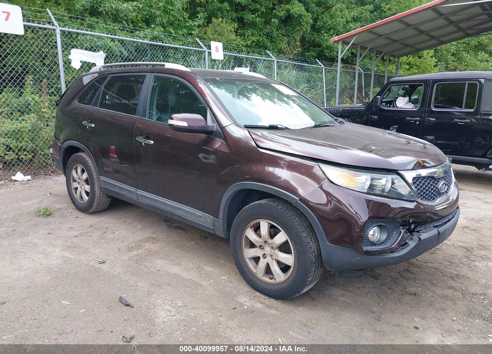 2011 KIA SORENTO LX VIN: 5XYKT3A1XBG099416