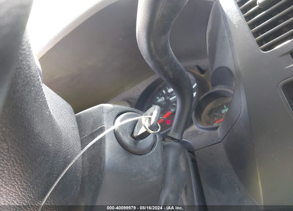 2008 GMC SIERRA 1500 WORK TRUCK VIN: 1GTEC14XX8Z287008