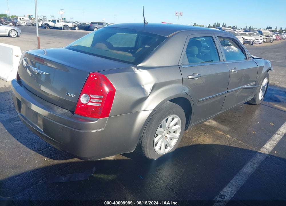 2008 CHRYSLER 300 LX VIN: 2C3KA43R28H105528