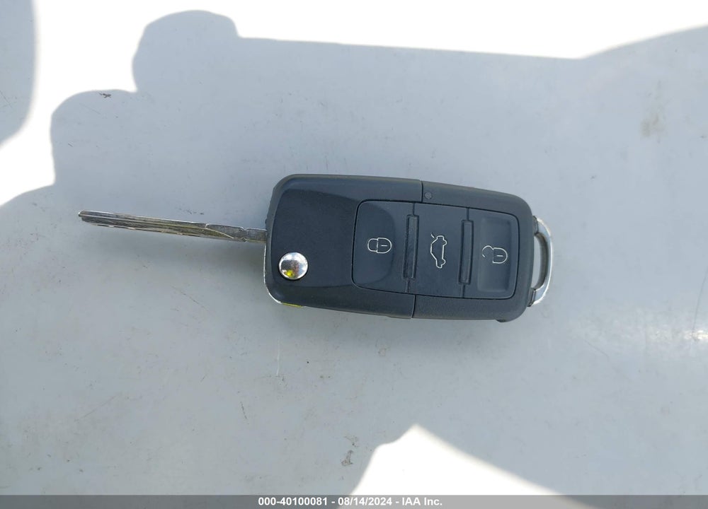 2008 VOLKSWAGEN GLI VIN: 3VWBJ71K18M007883
