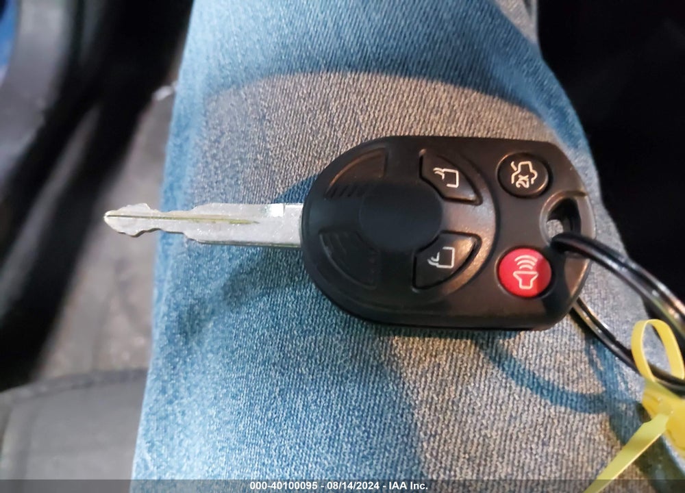 2011 FORD FUSION VIN: 3FAHP0HA1BR304541