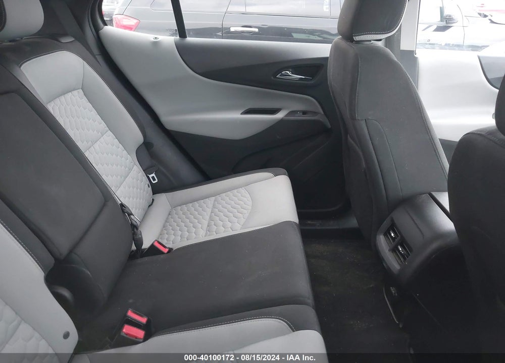 2018 CHEVROLET EQUINOX LT VIN: 2GNAXJEV4J6121673