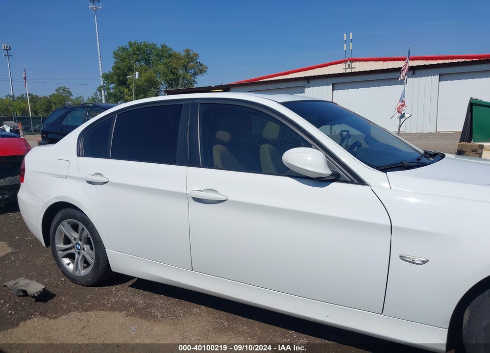 2008 BMW 328I VIN: WBAVC53518FZ84878