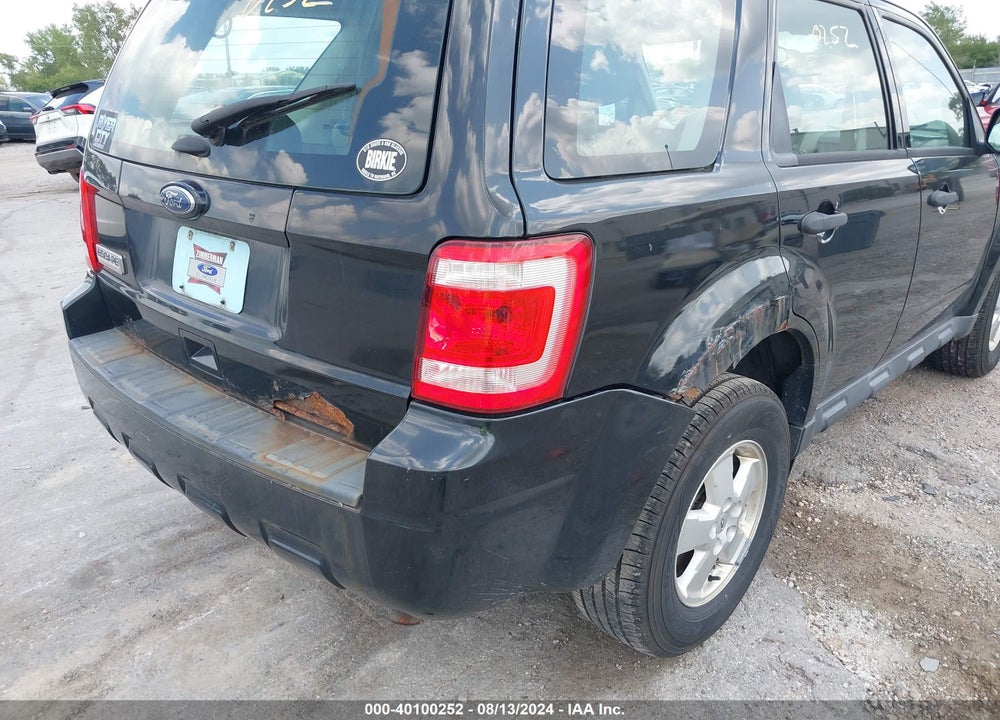2011 FORD ESCAPE XLS VIN: 1FMCU0C75BKB51722