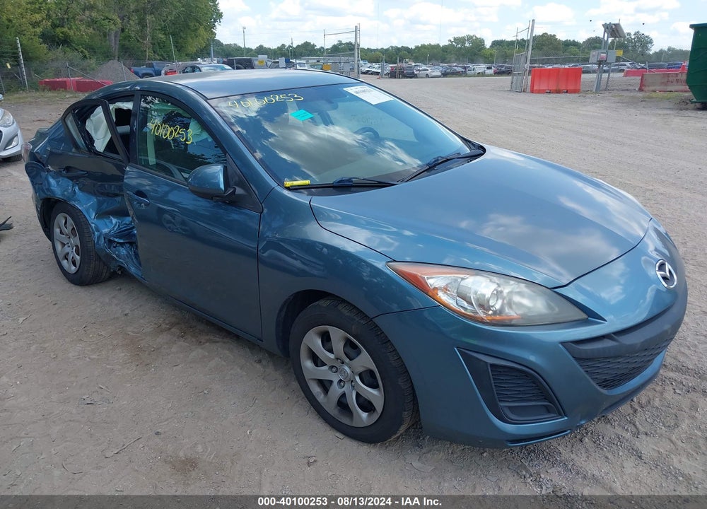 2011 MAZDA 3 I SPORT VIN: JM1BL1UF7B1415902