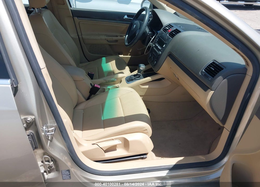 2005 VOLKSWAGEN JETTA 2.5 VIN: 3VWRG71K05M611076