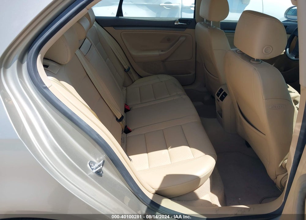 2005 VOLKSWAGEN JETTA 2.5 VIN: 3VWRG71K05M611076