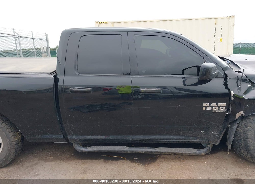 2019 RAM 1500 CLASSIC EXPRESS QUAD CAB 4X4 6'4 BOX VIN: 1C6RR7FG0KS638693