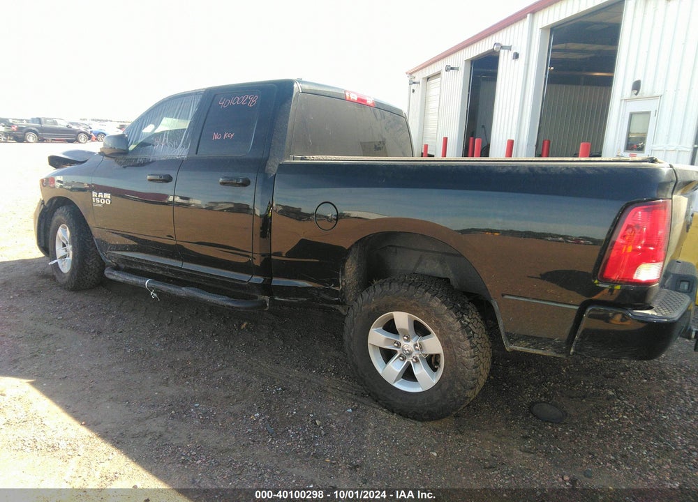 2019 RAM 1500 CLASSIC EXPRESS QUAD CAB 4X4 6'4 BOX VIN: 1C6RR7FG0KS638693
