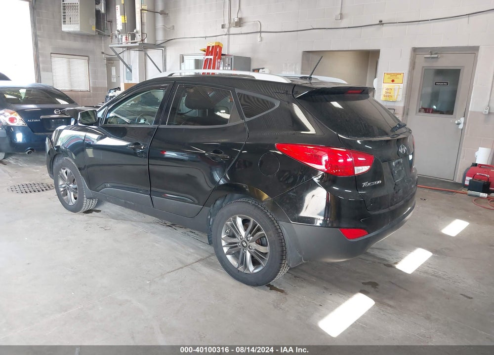 2014 HYUNDAI TUCSON SE VIN: KM8JUCAG4EU897860