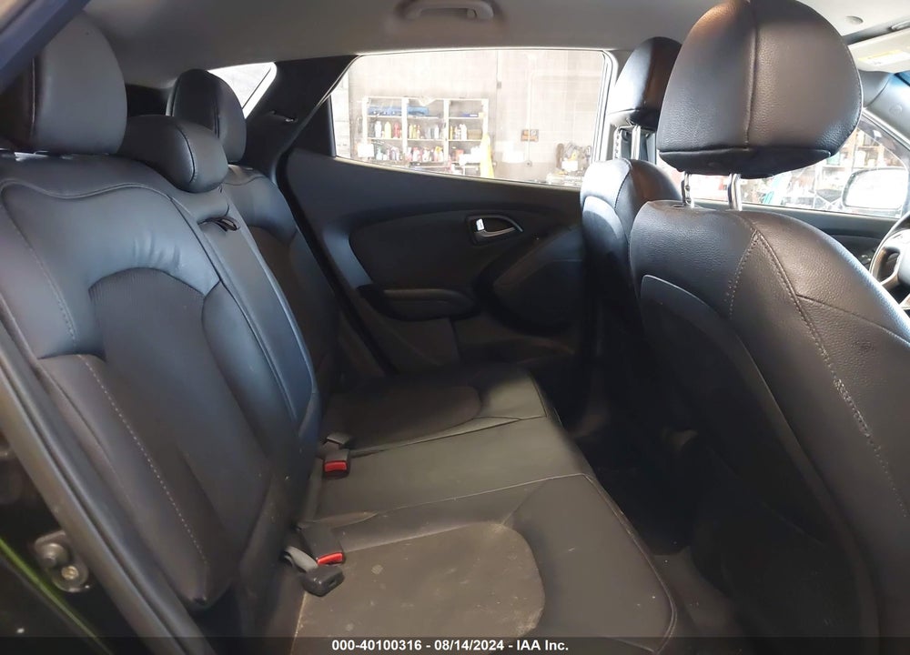 2014 HYUNDAI TUCSON SE VIN: KM8JUCAG4EU897860