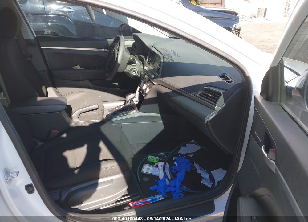2019 HYUNDAI ELANTRA SE VIN: 5NPD74LF8KH494229