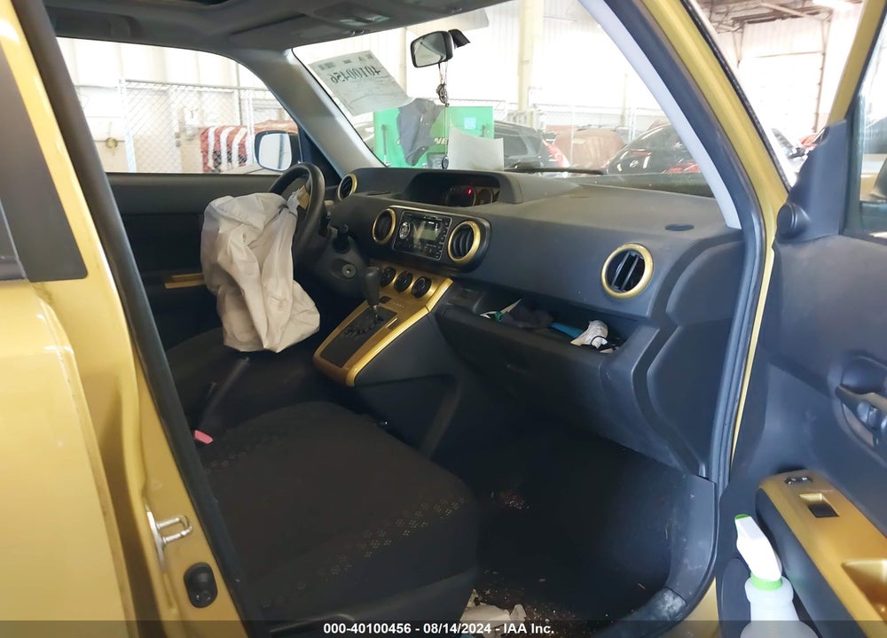 2008 SCION XB VIN: JTLKE50E381054132