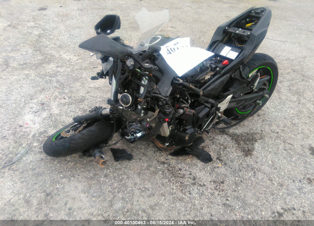 2019 KAWASAKI EX650 F VIN: JKAEXEK19KDA31714