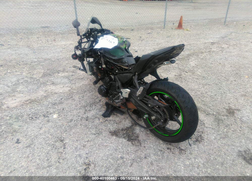 2019 KAWASAKI EX650 F VIN: JKAEXEK19KDA31714