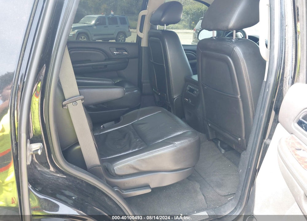 2011 GMC YUKON DENALI VIN: 1GKS2EEF3BR175732