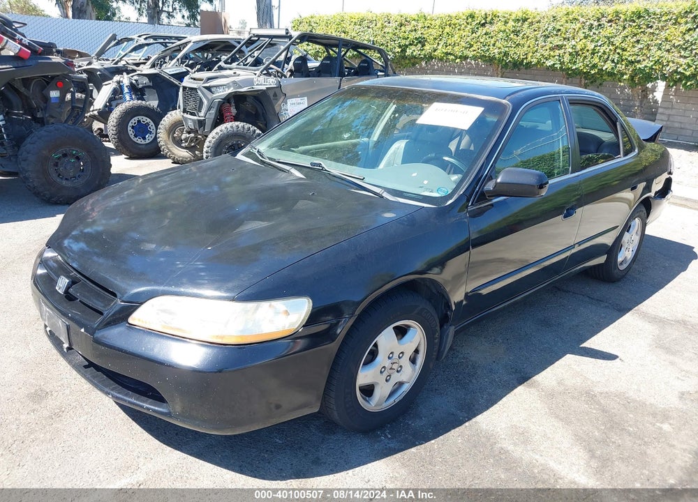 1998 HONDA ACCORD EX V6 VIN: 1HGCG1657WA074697