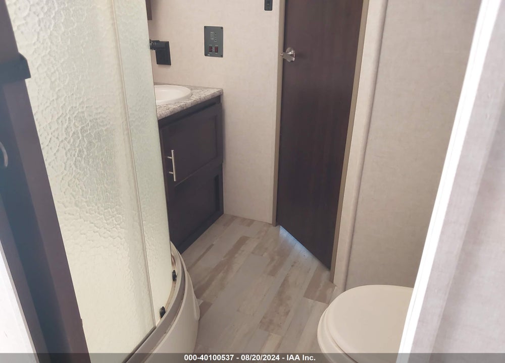2018 FOREST RIVER OTHER VIN: 4X4TSVC20JL033222