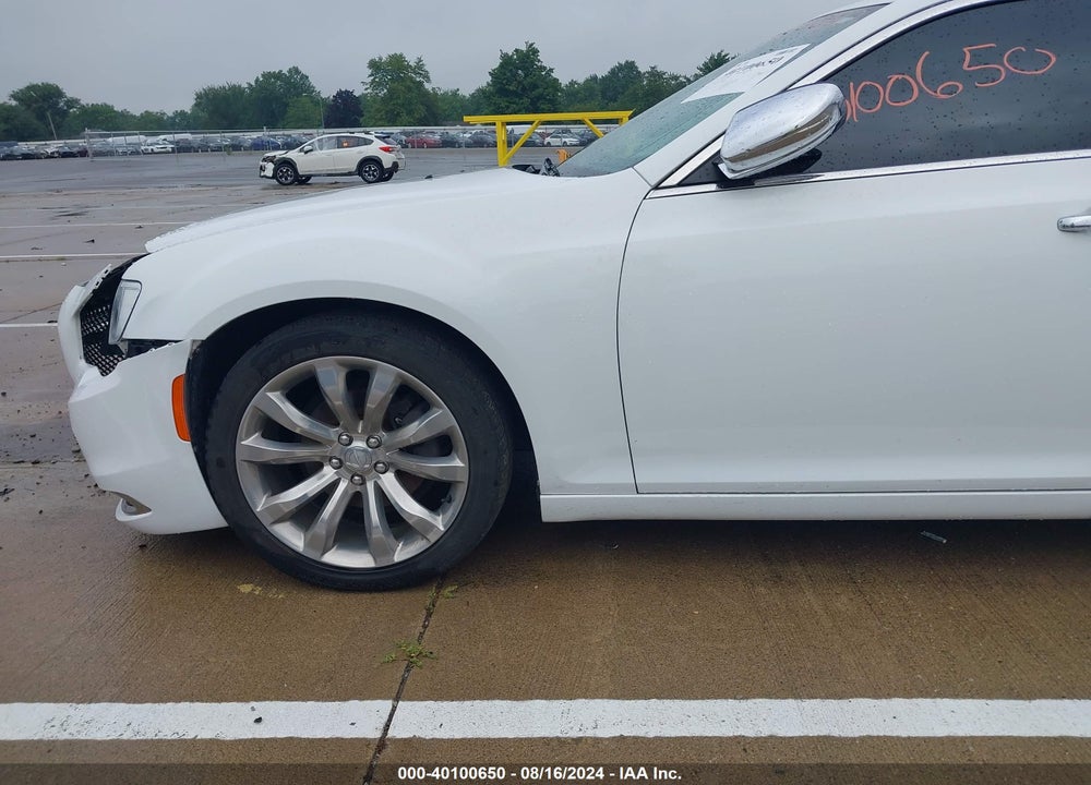 2019 CHRYSLER 300 VIN: 2C3CCAEG4KH528126