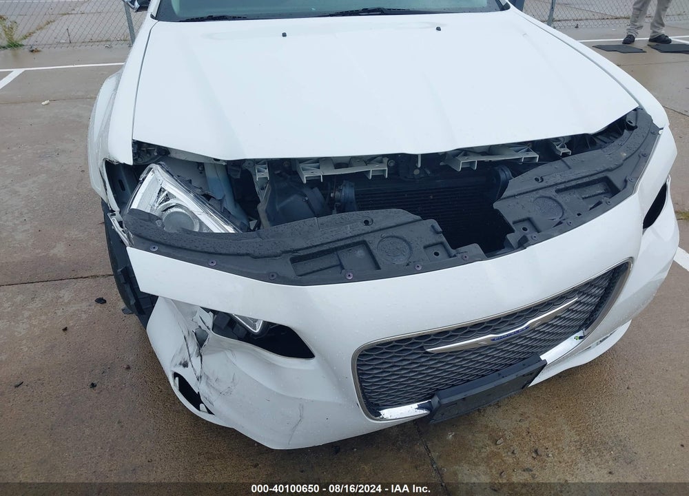 2019 CHRYSLER 300 VIN: 2C3CCAEG4KH528126