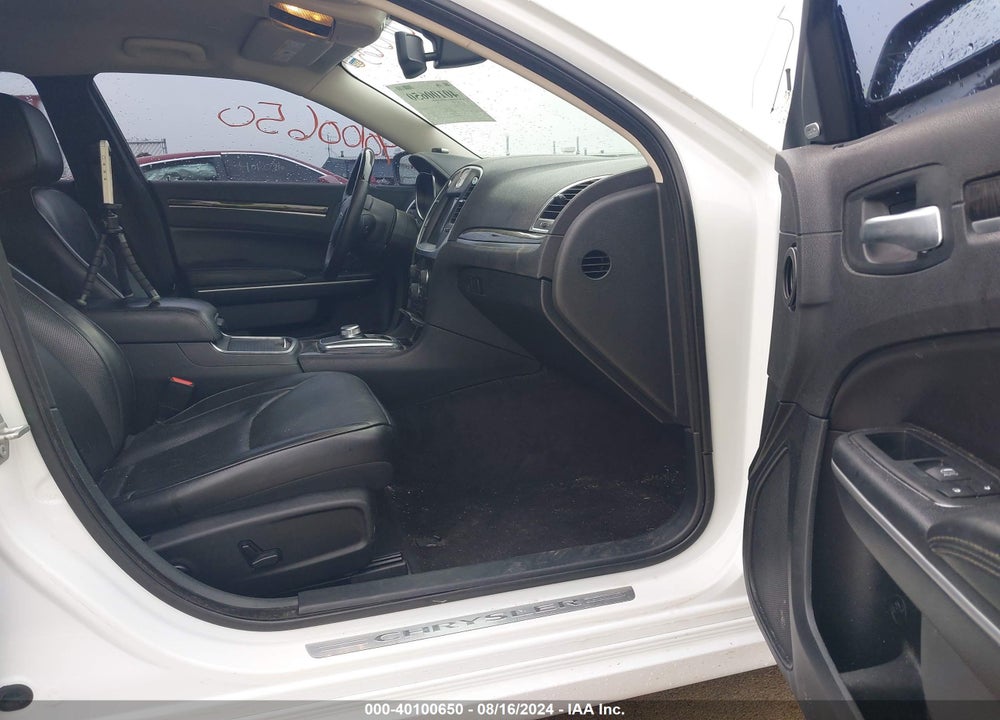2019 CHRYSLER 300 VIN: 2C3CCAEG4KH528126