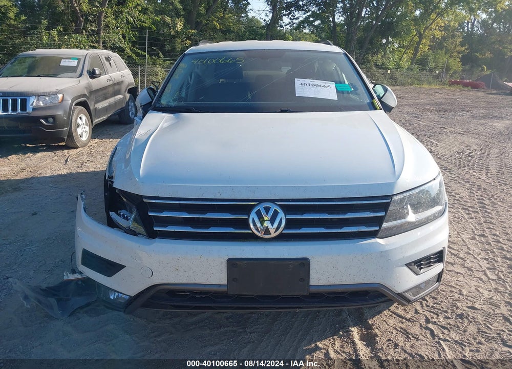 2018 VOLKSWAGEN TIGUAN VIN: 3VV2B7AX5JM001149