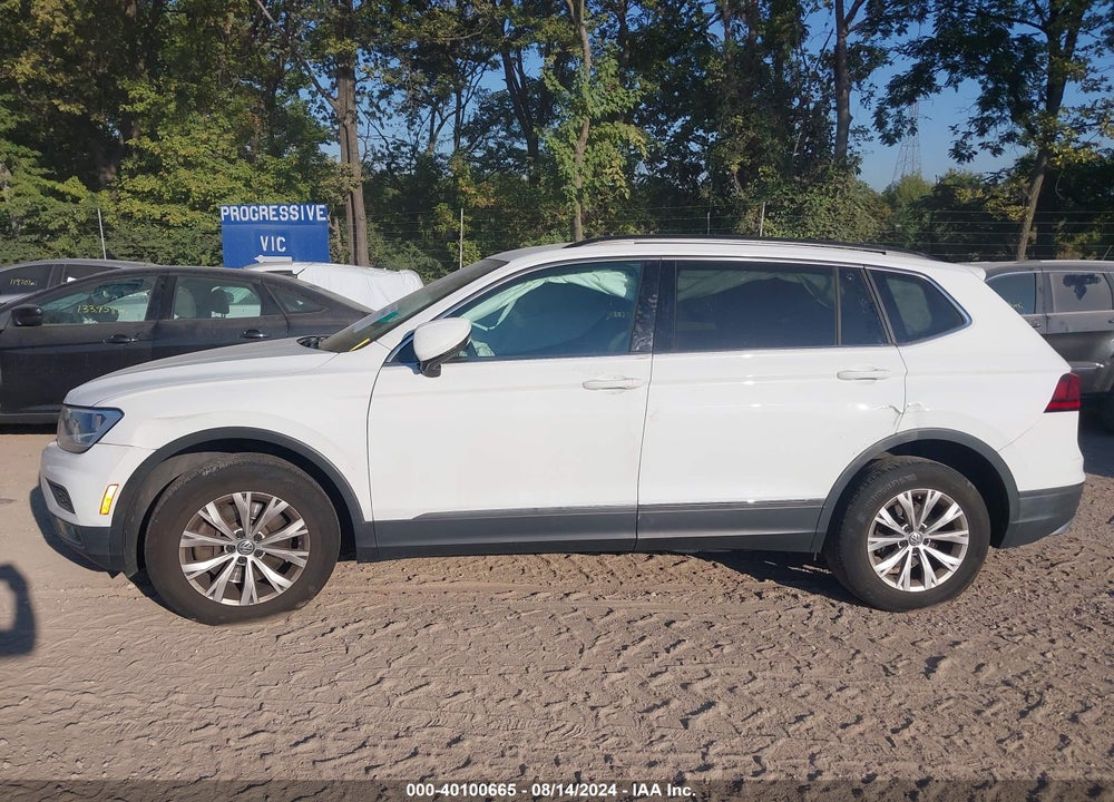 2018 VOLKSWAGEN TIGUAN VIN: 3VV2B7AX5JM001149