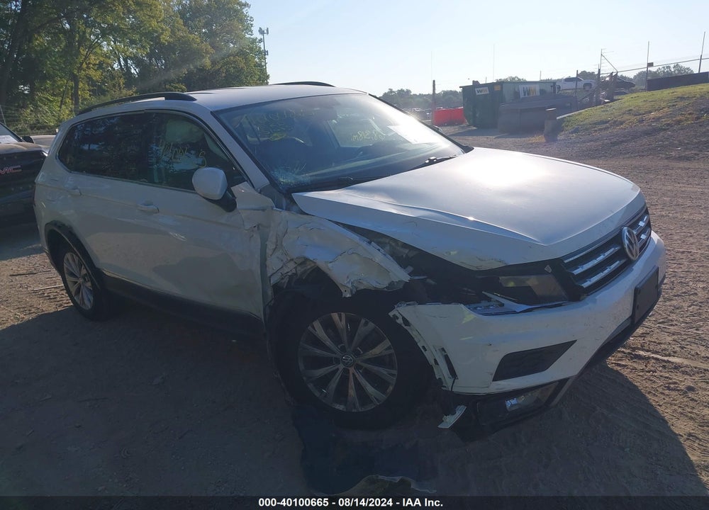 2018 VOLKSWAGEN TIGUAN VIN: 3VV2B7AX5JM001149
