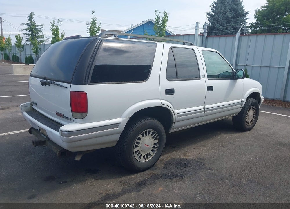 1997 GMC JIMMY SLS VIN: 1GKDT13W4V2560523