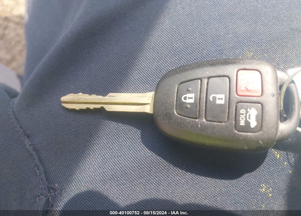 2015 TOYOTA CAMRY SE VIN: 4T1BF1FKXFU015723