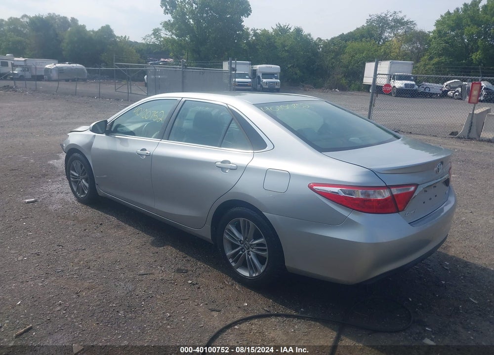 2015 TOYOTA CAMRY SE VIN: 4T1BF1FKXFU015723