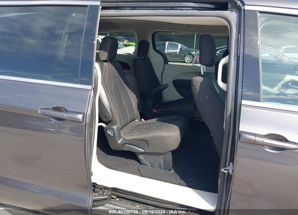 2017 CHRYSLER PACIFICA TOURING VIN: 2C4RC1DG4HR723010