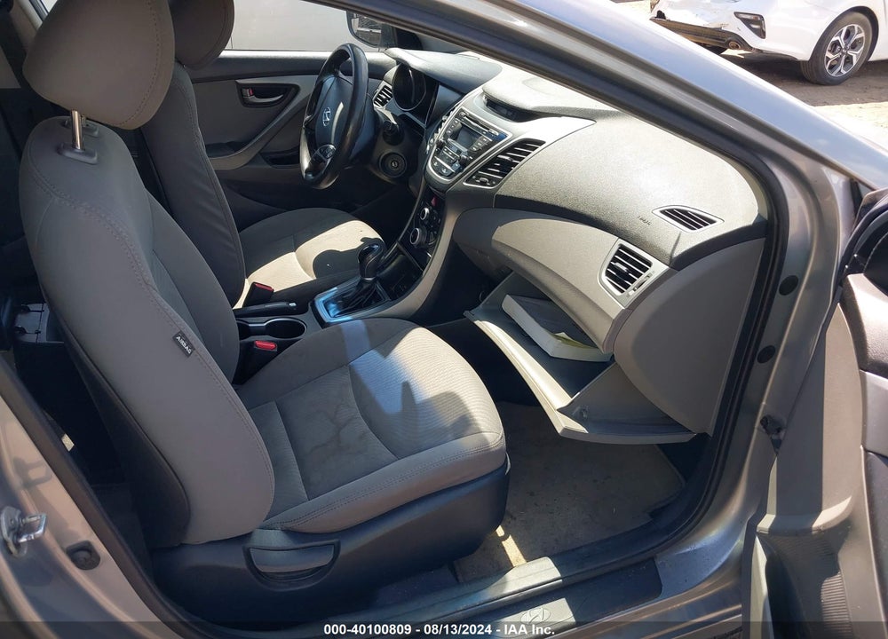 2015 HYUNDAI ELANTRA SE VIN: 5NPDH4AE8FH644899