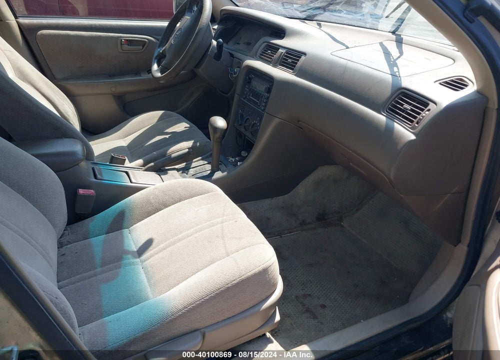 2000 TOYOTA CAMRY LE V6 VIN: JT2BF22K5Y0258827
