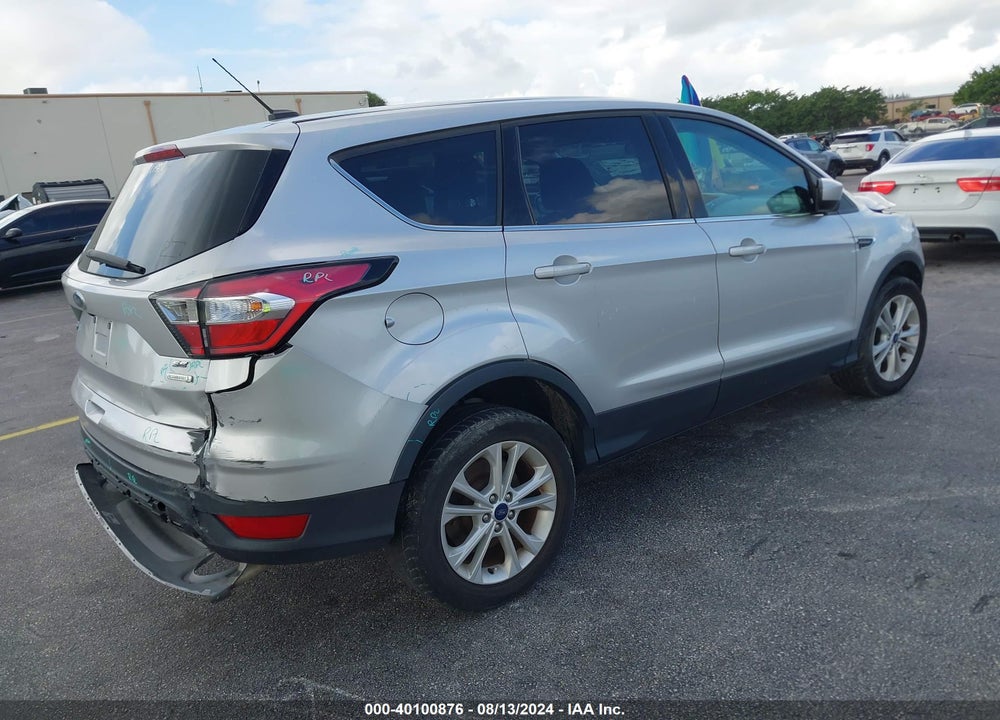 2017 FORD ESCAPE SE VIN: 1FMCU0GD7HUE39870