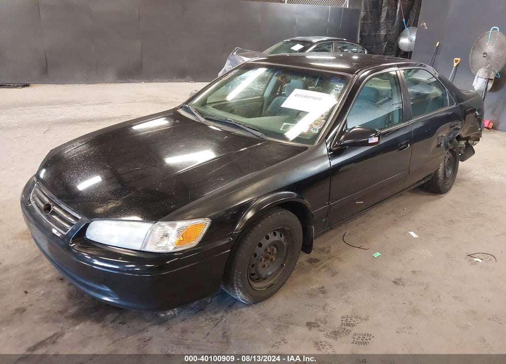 2001 TOYOTA CAMRY LE VIN: 4T1BG22K61U096883