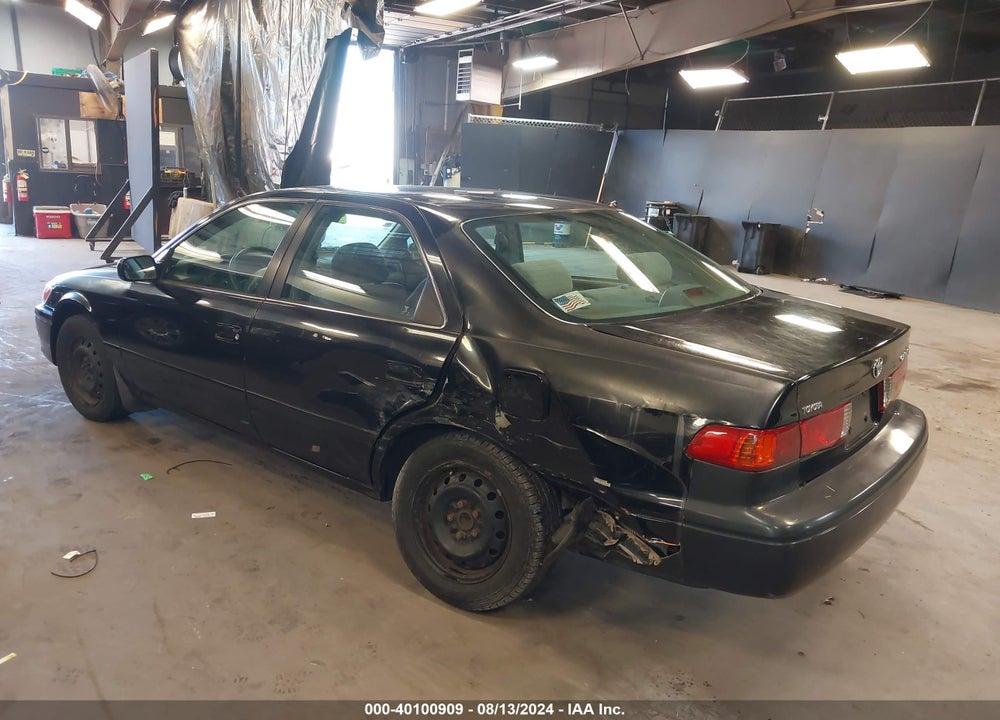 2001 TOYOTA CAMRY LE VIN: 4T1BG22K61U096883