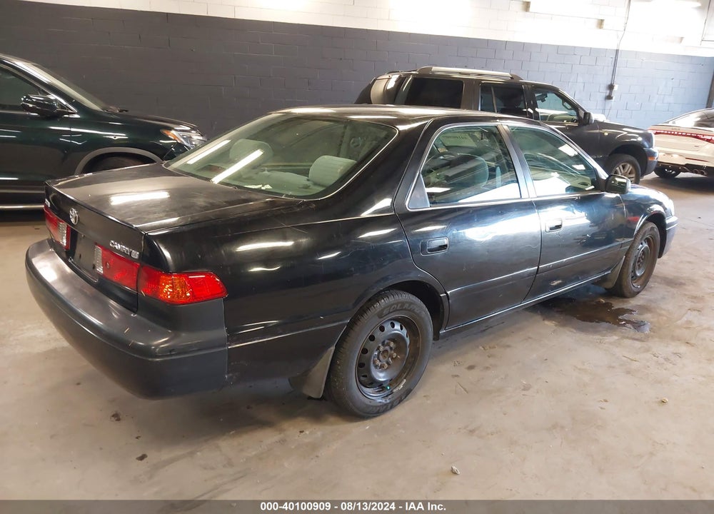 2001 TOYOTA CAMRY LE VIN: 4T1BG22K61U096883