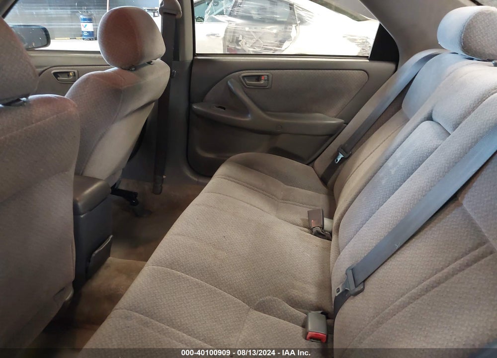 2001 TOYOTA CAMRY LE VIN: 4T1BG22K61U096883