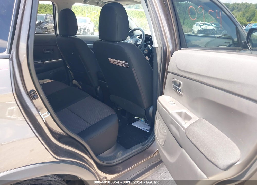 2018 MITSUBISHI OUTLANDER SPORT 2.0 ES VIN: JA4AR3AU2JZ018083