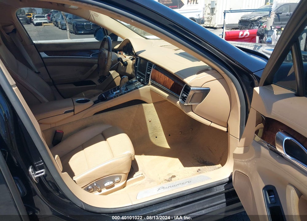 2011 PORSCHE PANAMERA 4 VIN: WP0AA2A71BL015827