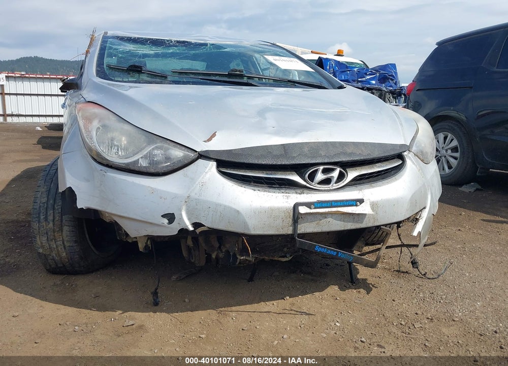 2013 HYUNDAI ELANTRA GLS VIN: KMHDH4AE5DU933432