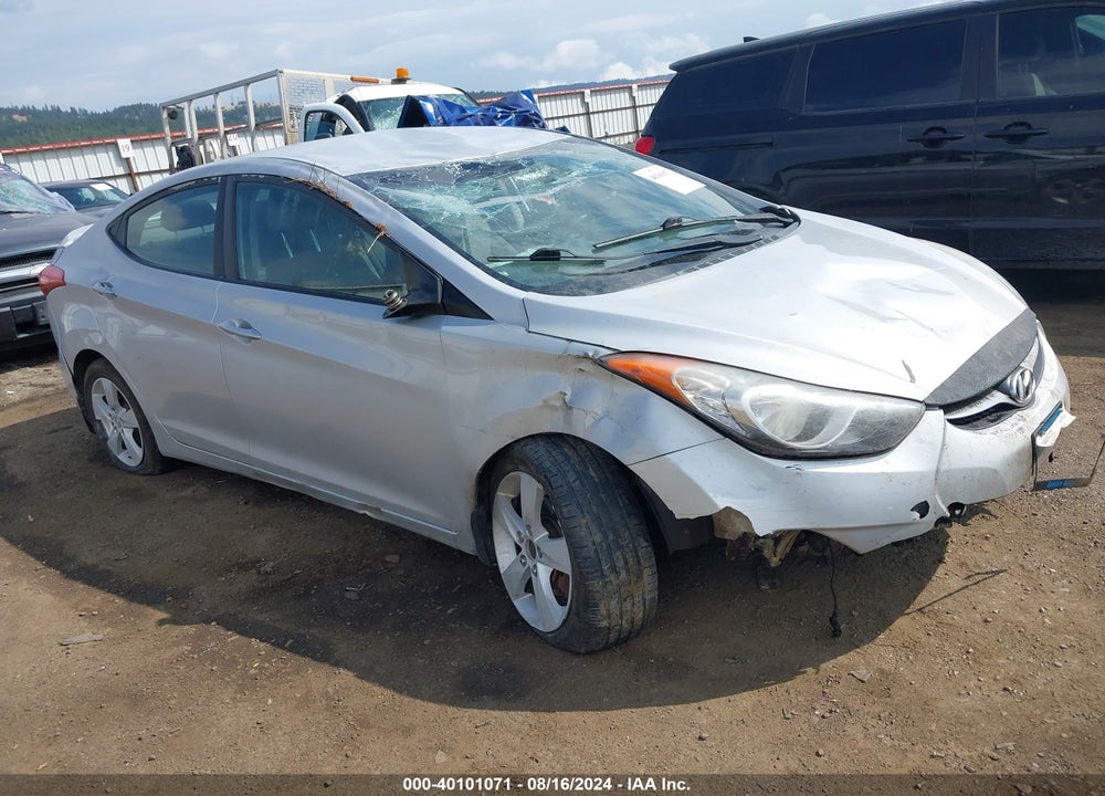 2013 HYUNDAI ELANTRA GLS VIN: KMHDH4AE5DU933432
