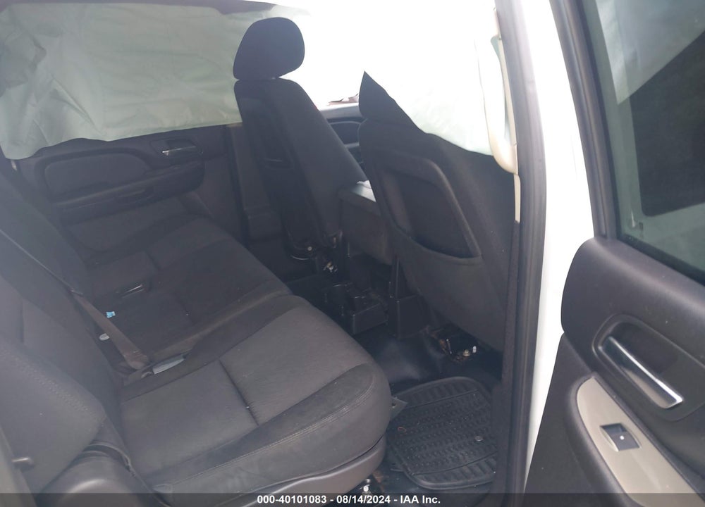 2012 CHEVROLET SUBURBAN 1500 COMMERCIAL FLEET VIN: 1GNSC5E04CR135401