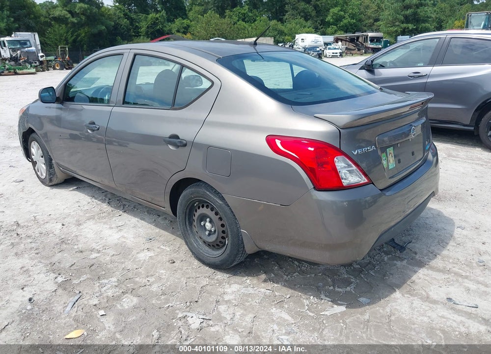 2015 NISSAN VERSA 1.6 S+ VIN: 3N1CN7AP9FL835791