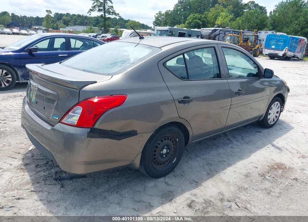2015 NISSAN VERSA 1.6 S+ VIN: 3N1CN7AP9FL835791