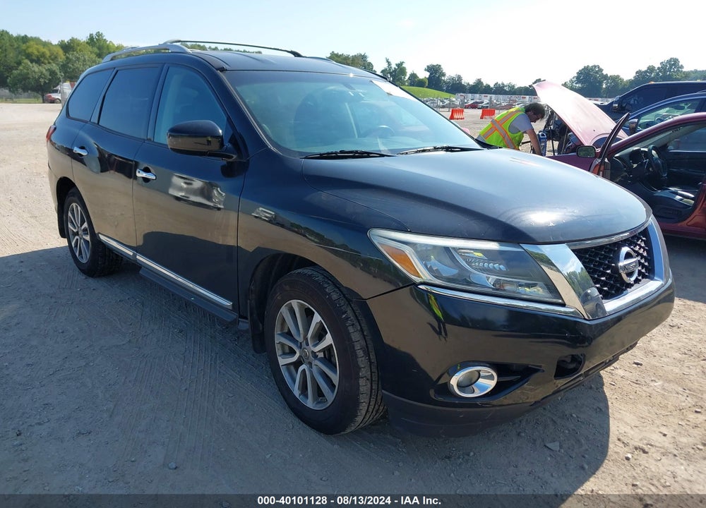 2013 NISSAN PATHFINDER SL VIN: 5N1AR2MM4DC607859